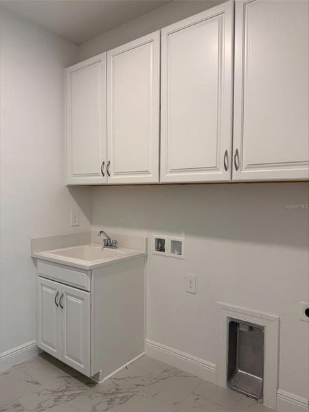 Furnished interior view inside a new home in Cassata Lakes, Nokomis (Image 9). Furnished interior view inside a new home in Cassata Lakes, Nokomis (Image 9).