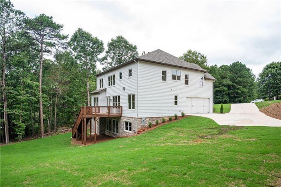 Exterior details and patio area of a home in , Monroe (Image 36).