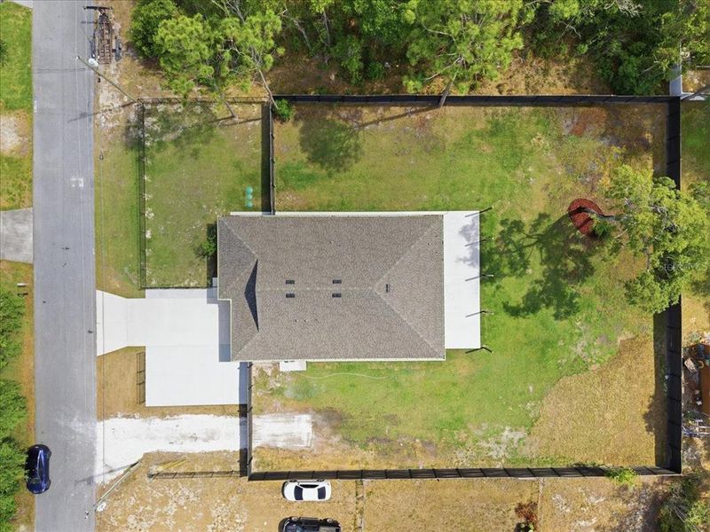 Exterior details and patio area of a home in , Spring Hill (Image 24).