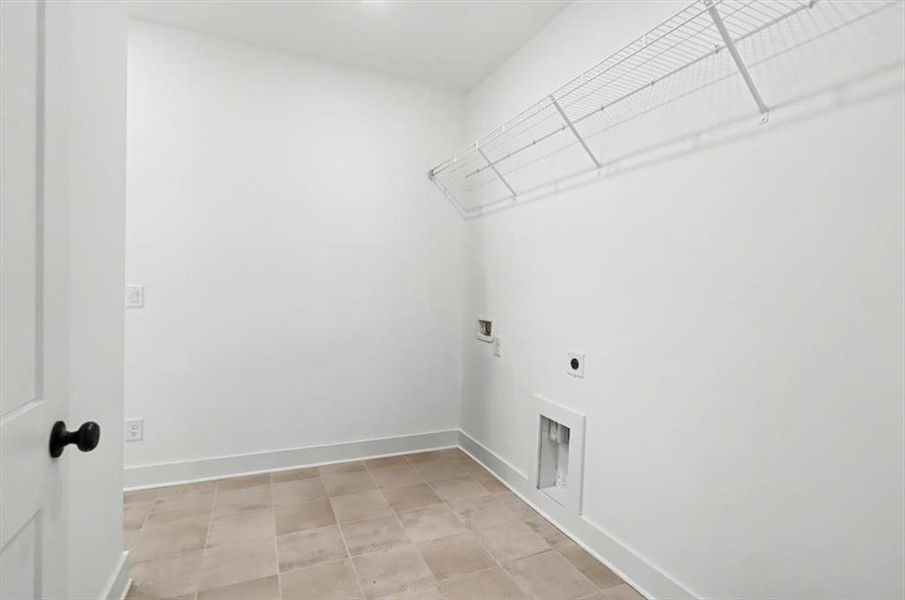 Spacious, unfurnished interior of a new home in , Cartersville (Image 35).