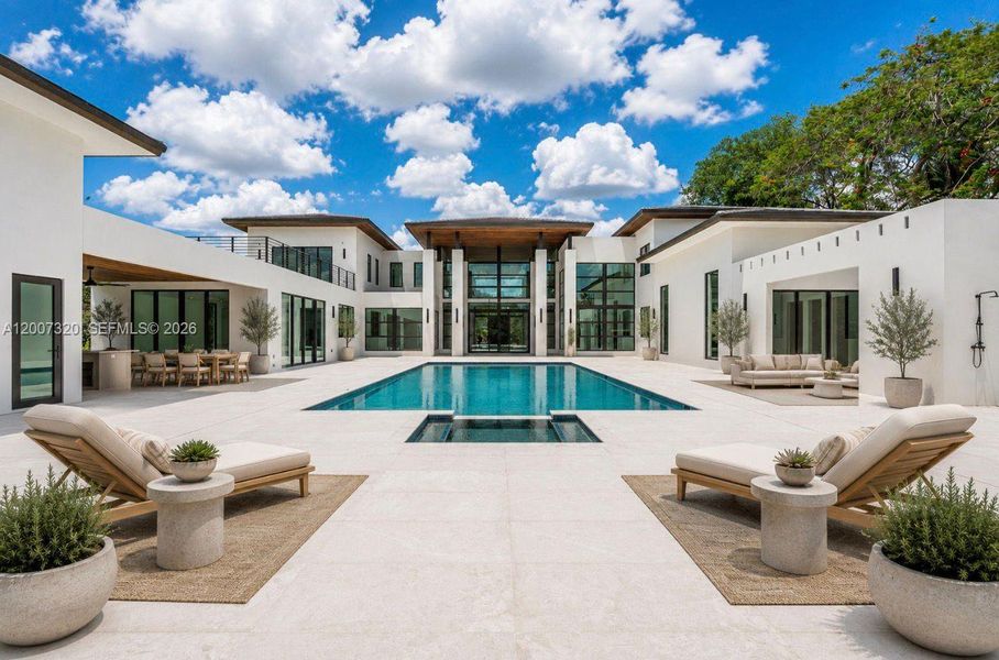 Community amenities in , Pinecrest (Image 31).
