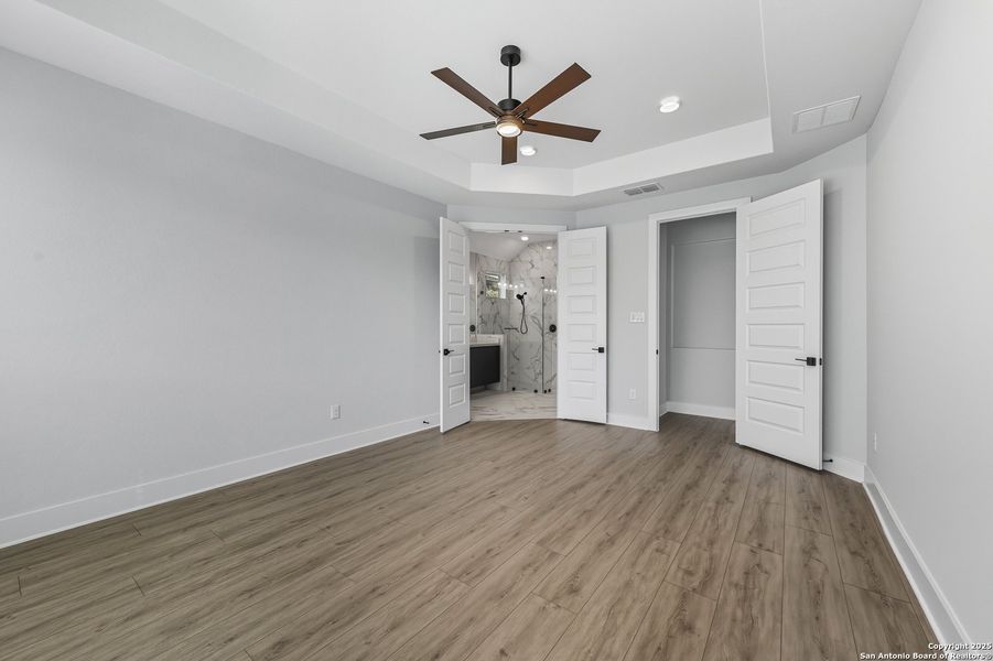 Spacious, unfurnished interior of a new home in The Reserve at Potranco Oaks, Castroville (Image 23).