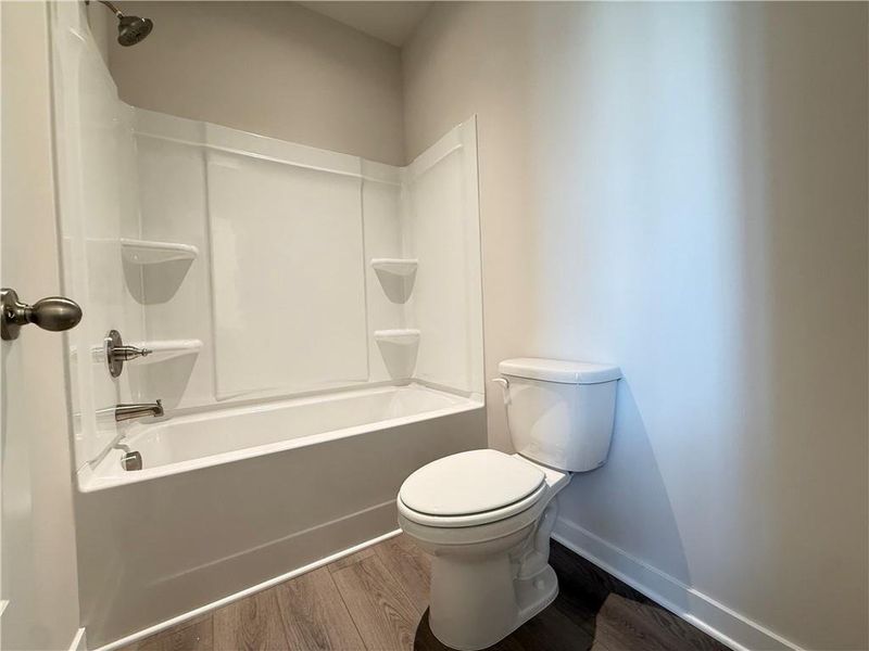 Furnished interior view inside a new home in Ponderosa Farms Manor, Gainesville (Image 11).