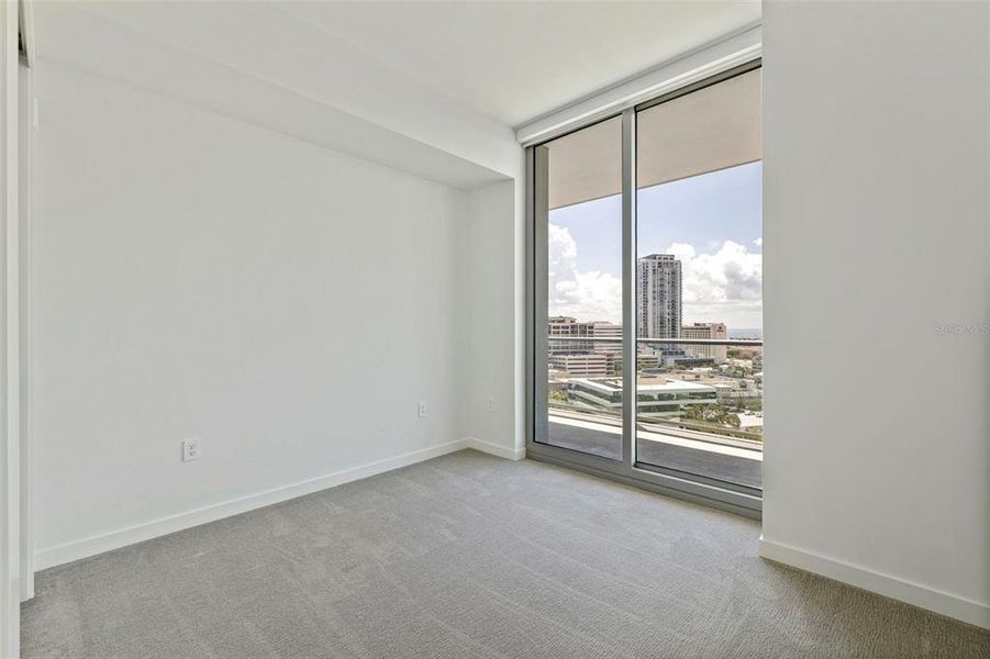 Spacious, unfurnished interior of a new home in , St. Petersburg (Image 63). Spacious, unfurnished interior of a new home in , St. Petersburg (Image 63).