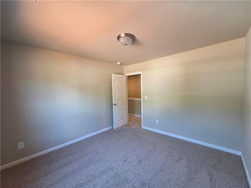 Spacious, unfurnished interior of a new home in , Bethlehem (Image 27).