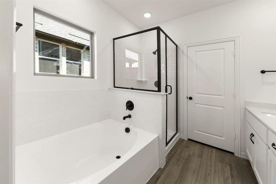 Furnished interior view inside a new home in Devonshire 40s, Forney (Image 11).