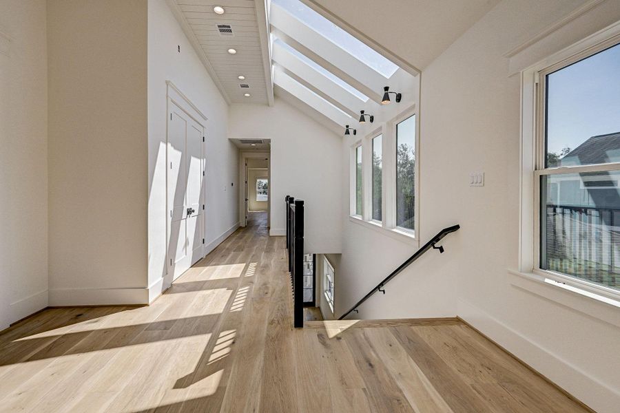 Spacious, unfurnished interior of a new home in , Houston (Image 22).