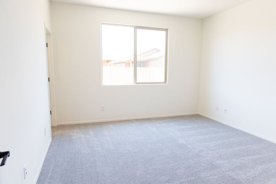 Spacious, unfurnished interior of a new home in The Legends at Gladden Farms, Marana (Image 5). Spacious, unfurnished interior of a new home in The Legends at Gladden Farms, Marana (Image 5).