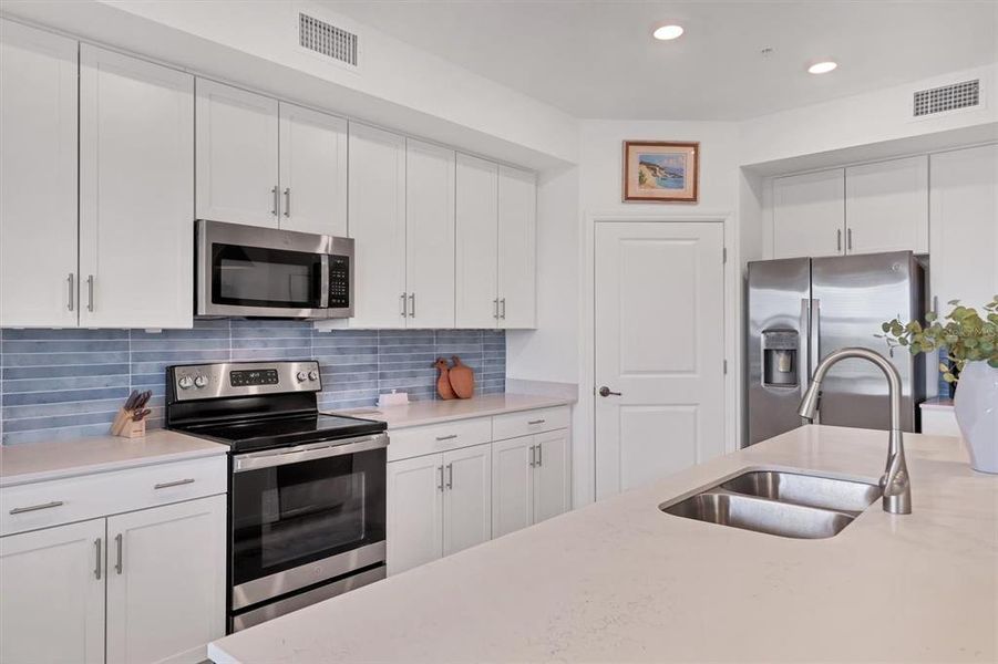 Furnished interior view inside a new home in , Venice (Image 28).