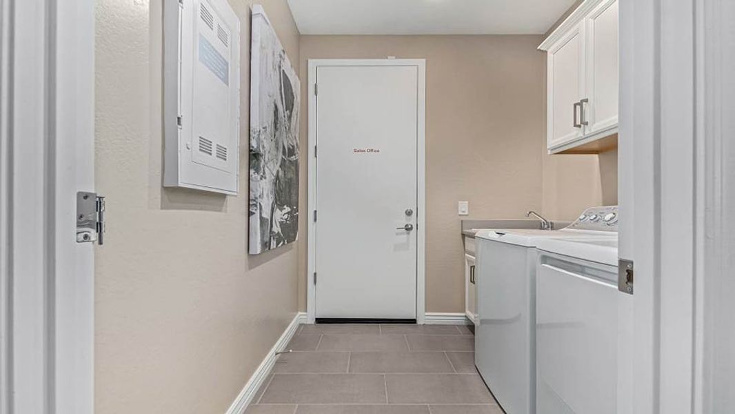 Representative furnished interior of a home built from the Harlow by Taylor Morrison in Discovery Collection at Verrado, Buckeye (Image 26). Representative furnished interior of a home built from the Harlow by Taylor Morrison in Discovery Collection at Verrado, Buckeye (Image 26).