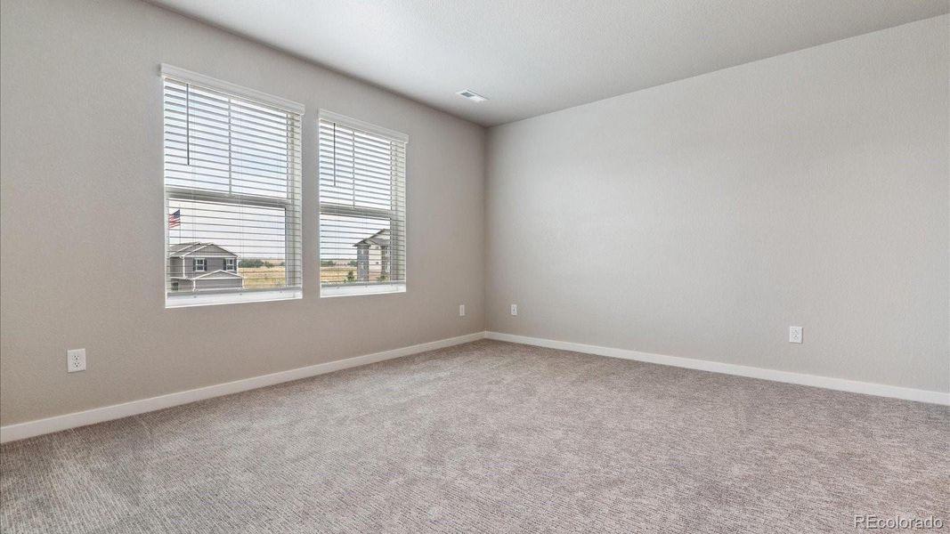 Spacious, unfurnished interior of a new home in Horizon Uptown, Aurora (Image 20). Spacious, unfurnished interior of a new home in Horizon Uptown, Aurora (Image 20).