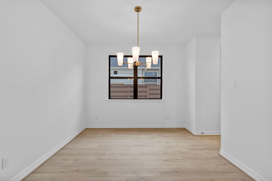 Spacious, unfurnished interior of a new home in Austin Point, Richmond (Image 19).