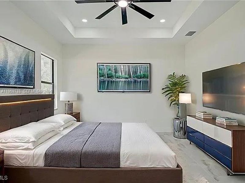 Furnished interior view inside a new home in , Lehigh Acres (Image 10).