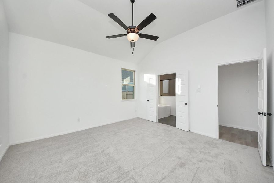 Spacious, unfurnished interior of a new home in Elyson, Katy (Image 21).