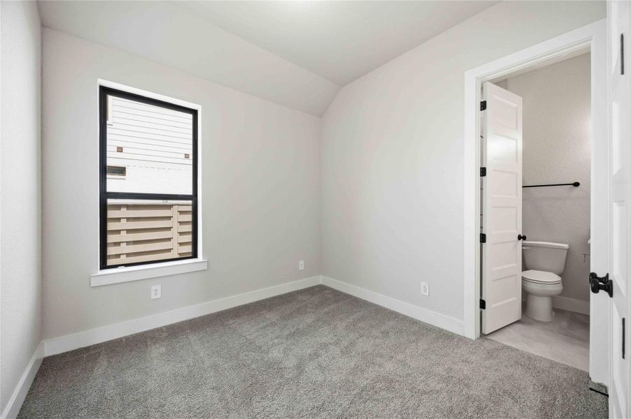 Spacious, unfurnished interior of a new home in , Richmond (Image 27).