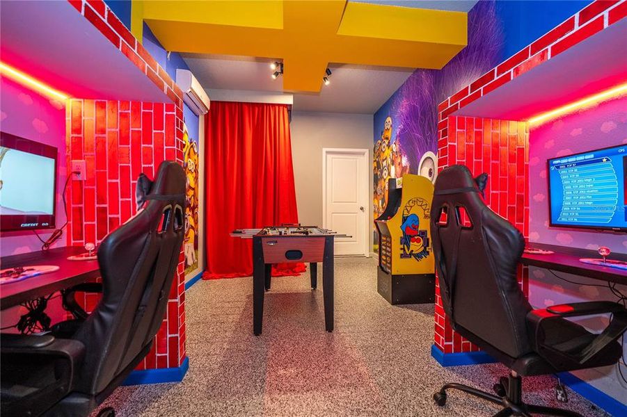 Image 87 of a home in .