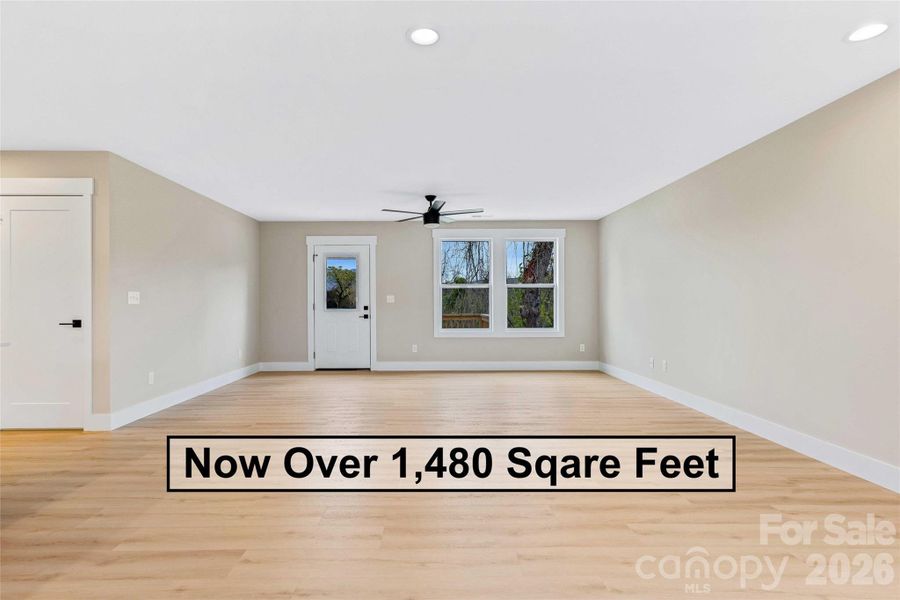 Image 38 of a home in .