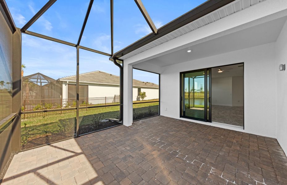 Exterior details and patio area of a home in Del Webb Catalina, Lakewood Ranch (Image 16).
