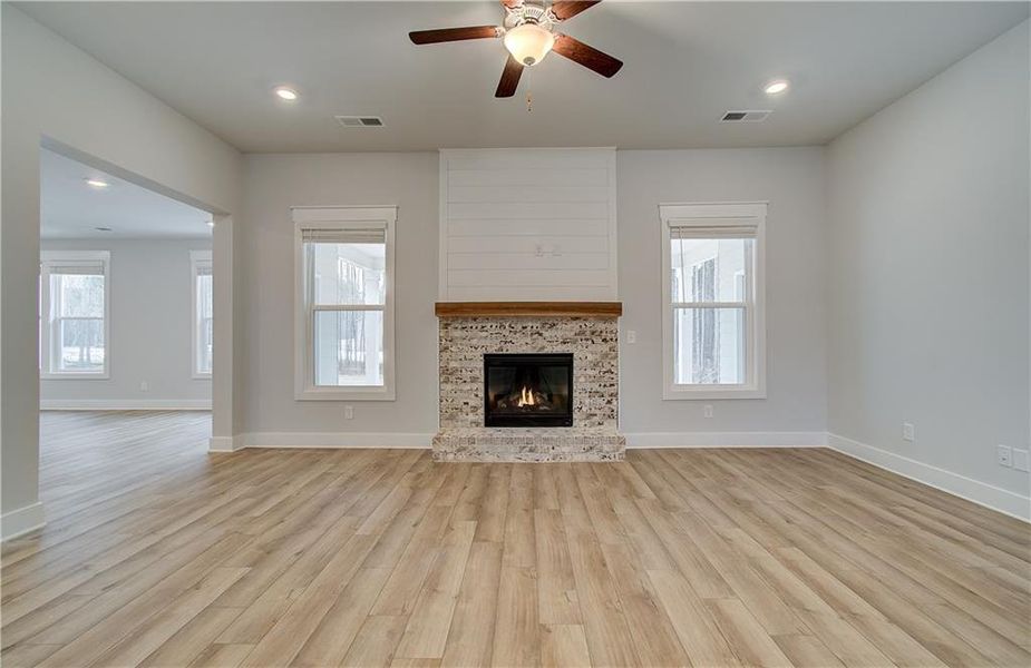 Spacious, unfurnished interior of a new home in , Senoia (Image 16).