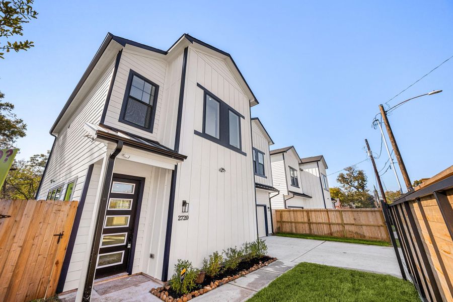 Front exterior of a new home in , Houston, TX, highlighting curb appeal (Image 18). Front exterior of a new home in , Houston, TX, highlighting curb appeal (Image 18).