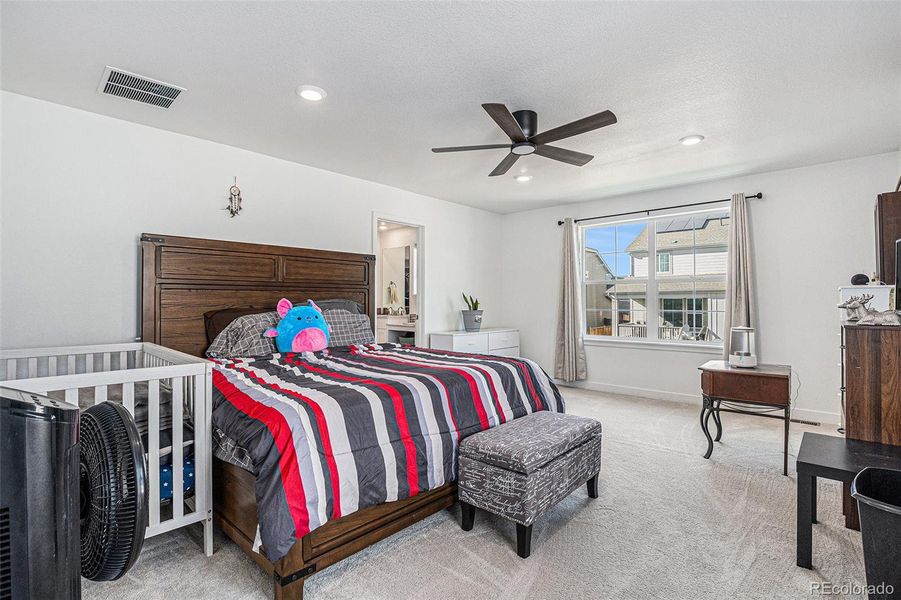 Furnished interior view inside a new home in Willow Bend, Thornton (Image 19). Furnished interior view inside a new home in Willow Bend, Thornton (Image 19).