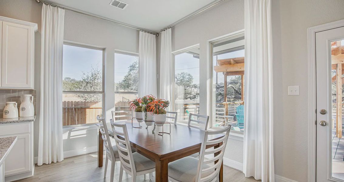 Representative furnished interior of a home built from the Lyndon by Chesmar Homes in Meyer Ranch, New Braunfels (Image 8).