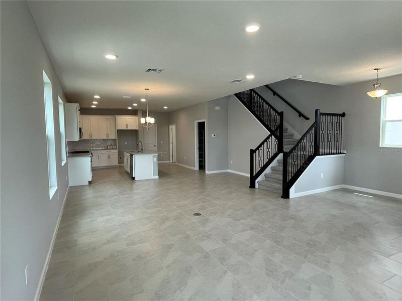 Spacious, unfurnished interior of a new home in Center Lake on the Park, St. Cloud (Image 58).