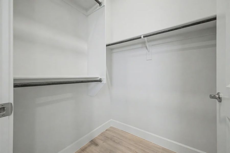 Spacious, unfurnished interior of a new home in Bellero Estates, Queen Creek (Image 27). Spacious, unfurnished interior of a new home in Bellero Estates, Queen Creek (Image 27).