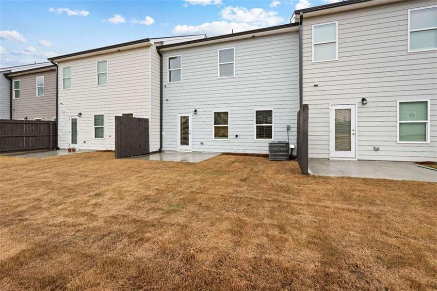 Exterior details and patio area of a home in , Villa Rica (Image 4).
