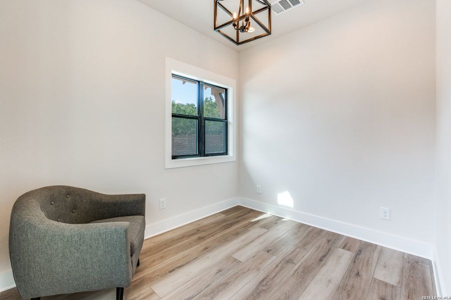 Spacious, unfurnished interior of a new home in , Spring Branch (Image 28).