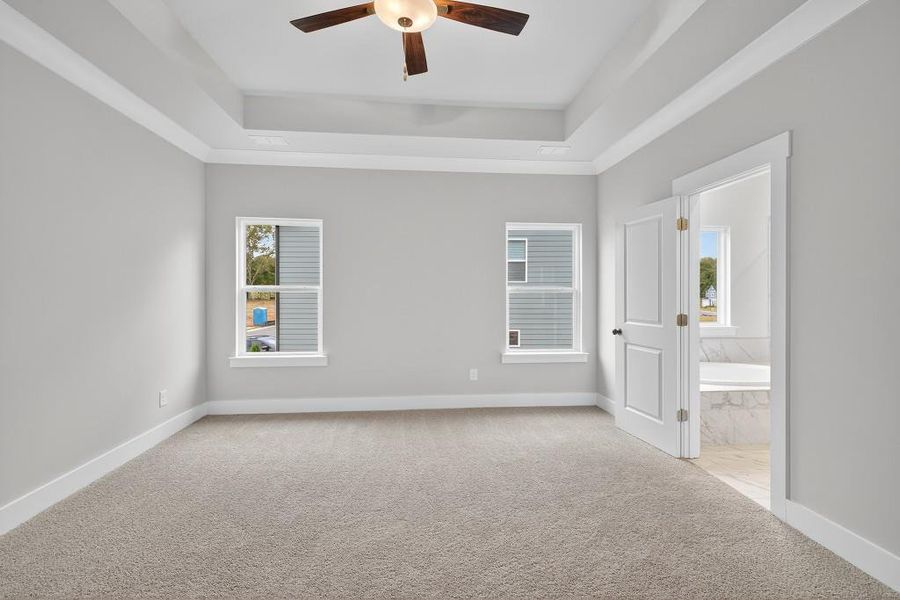 Spacious, unfurnished interior of a new home in Red Bird Manor, Jefferson (Image 23).