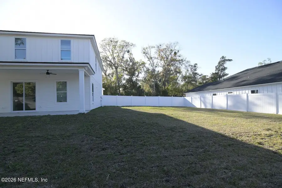 Exterior details and patio area of a home in , Jacksonville (Image 22).