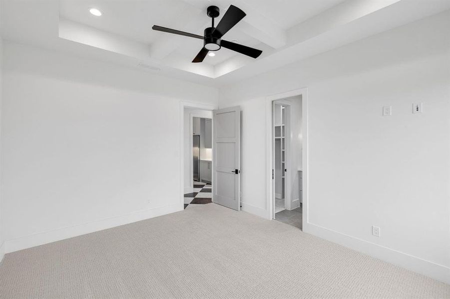 Spacious, unfurnished interior of a new home in , Gunter (Image 25).