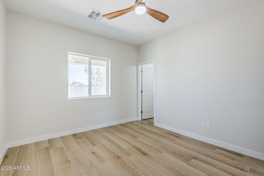 28-web-or-mls-Trona-28 28-web-or-mls-Trona-28