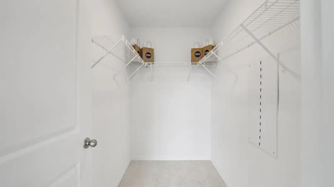 Spacious, unfurnished interior of a new home in Sandal Key, Weeki Wachee (Image 21). Spacious, unfurnished interior of a new home in Sandal Key, Weeki Wachee (Image 21).