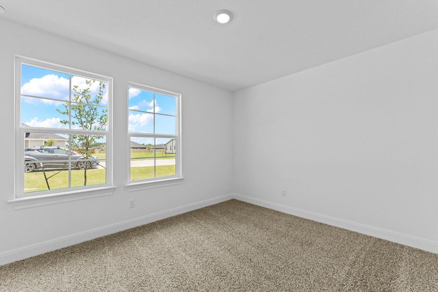 Spacious, unfurnished interior of a new home in Railhead, Cedar Creek (Image 15).