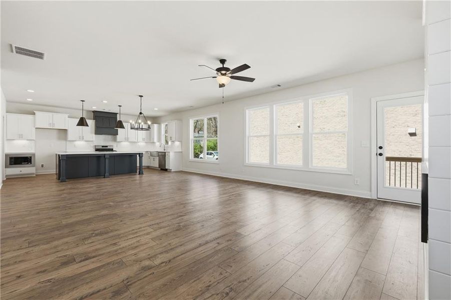 Spacious, unfurnished interior of a new home in , Buford (Image 9).
