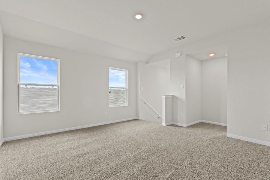 Spacious, unfurnished interior of a new home in Whisper South, San Marcos (Image 30).
