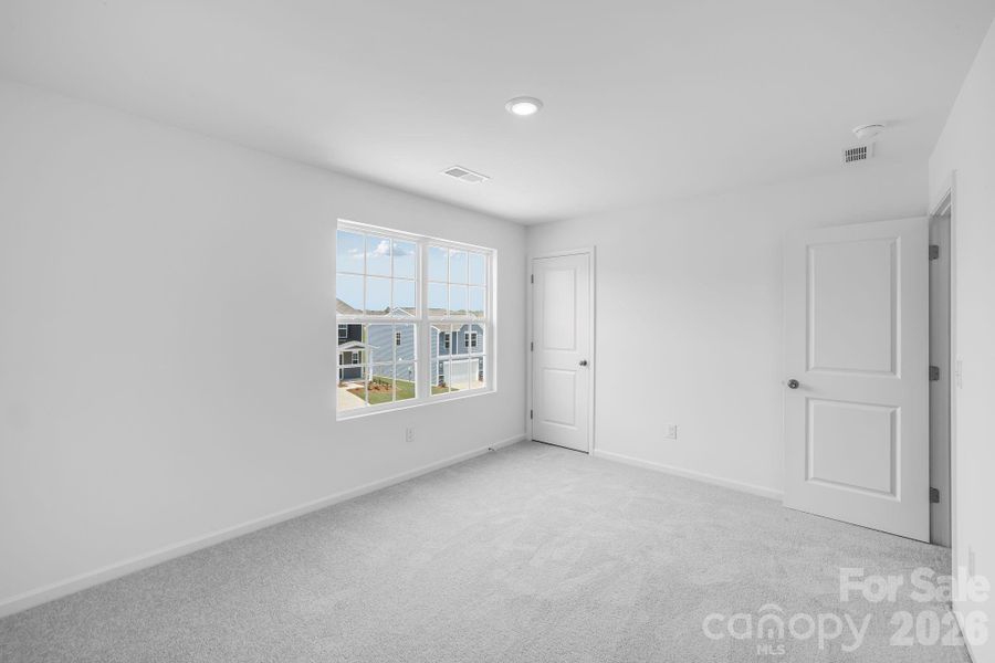 Spacious, unfurnished interior of a new home in Cleveland Hill, Shelby (Image 28).