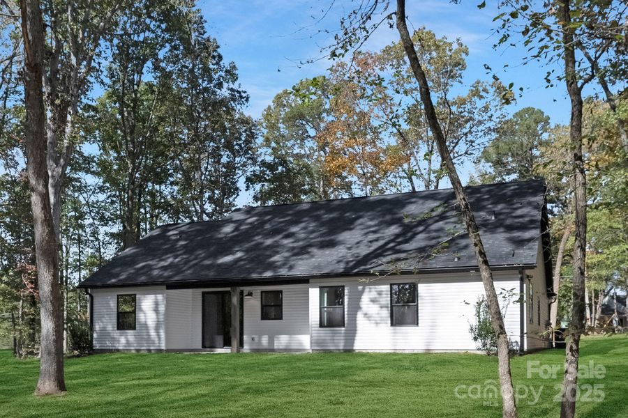 Image 27 of a home in .