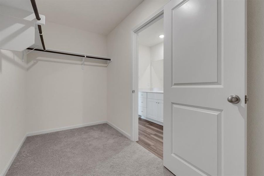 Spacious, unfurnished interior of a new home in Creekview Fossil Ridge, Pilot Point (Image 23).