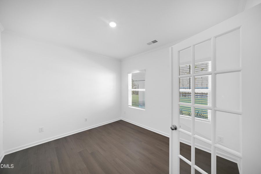 SUN_SherriDowns_Pic_Tessa-16