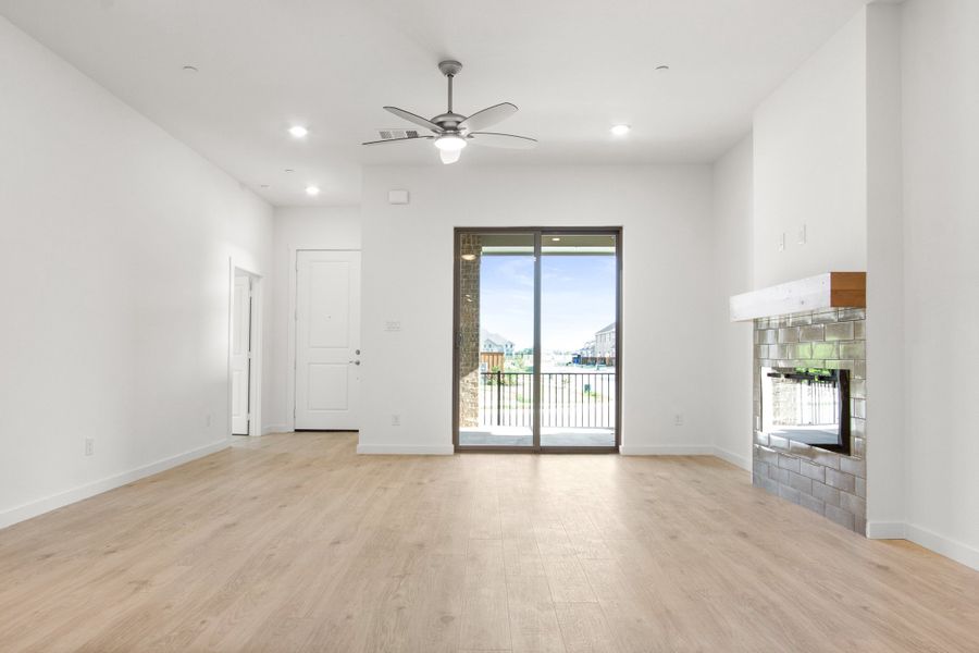 Spacious, unfurnished interior of a new home in Woodbridge Villas, Wylie (Image 13). Spacious, unfurnished interior of a new home in Woodbridge Villas, Wylie (Image 13).