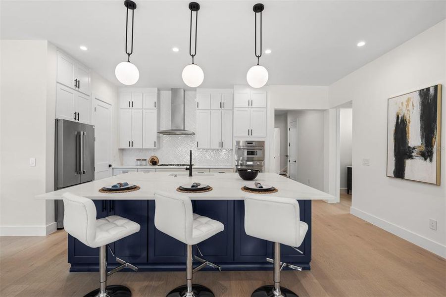 Furnished interior view inside a new home in , Orlando (Image 10).