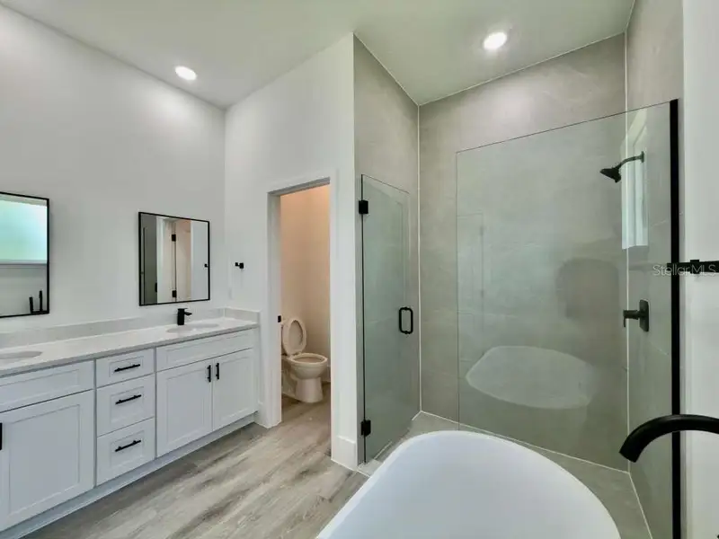 Furnished interior view inside a new home in , Ocala (Image 13).