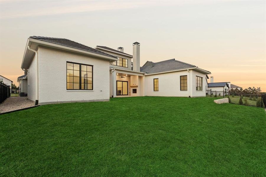 Front exterior of a new home in , Fort Worth, TX, highlighting curb appeal (Image 21). Front exterior of a new home in , Fort Worth, TX, highlighting curb appeal (Image 21).
