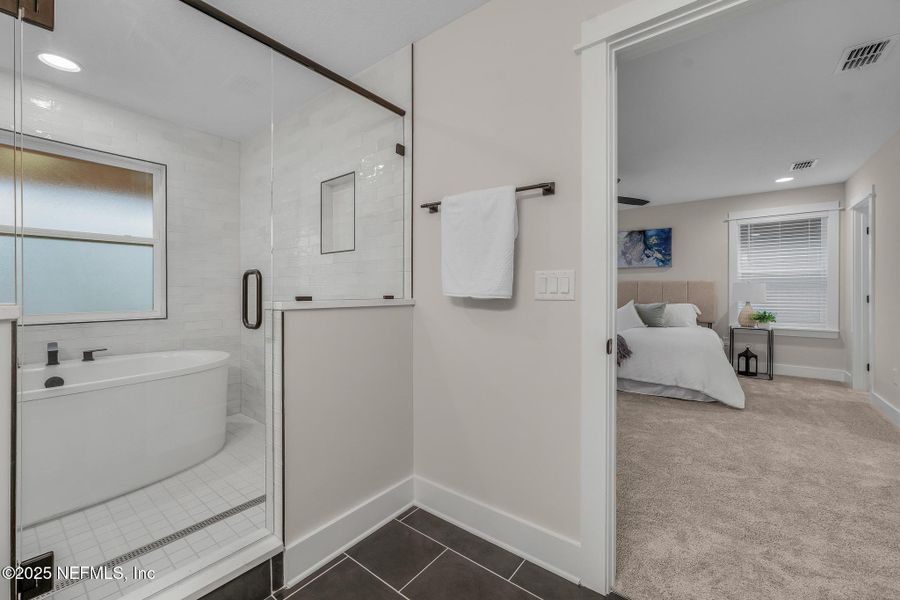 Furnished interior view inside a new home in , Jacksonville (Image 33).