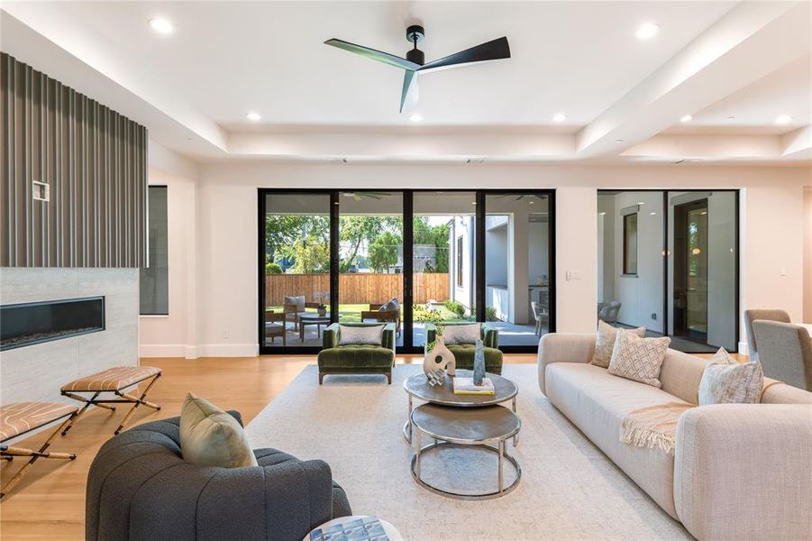 Furnished interior view inside a new home in , Dallas (Image 23). Furnished interior view inside a new home in , Dallas (Image 23).