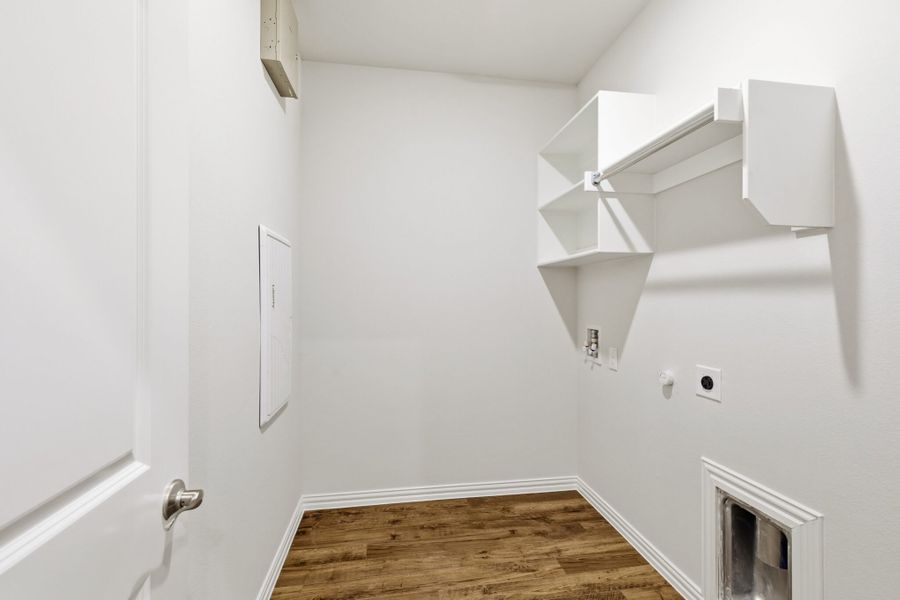 Spacious, unfurnished interior of a new home in Elevon, Lavon (Image 46).