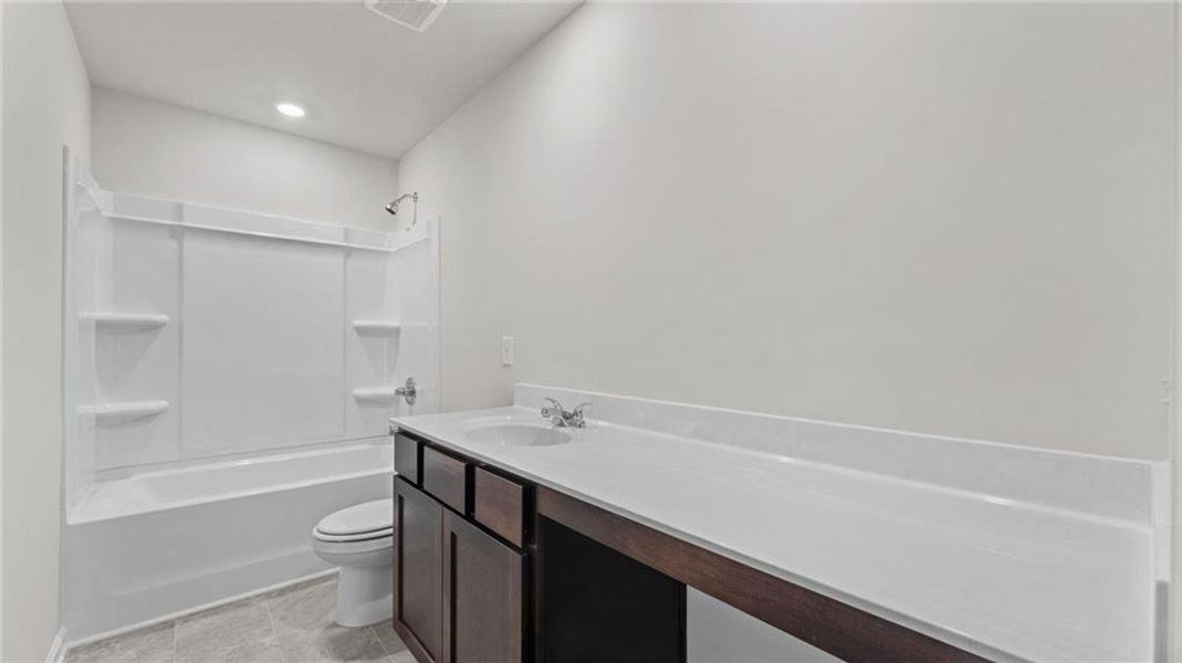 Furnished interior view inside a new home in Hampton Ridge, Jefferson (Image 3).
